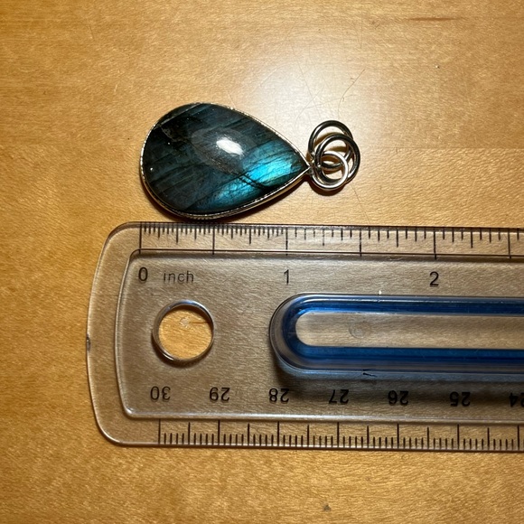 Labradorite Sterling Silver Tear Drop Pendant - Picture 16 of 16